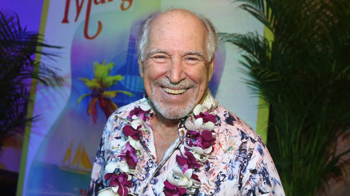 Jimmy Buffett's Go-To Drink Wasn't A Margarita, It Was This
