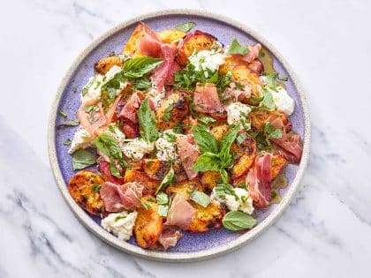 15 Refreshing Main Course-Worthy Summer Salads That Are Perfect for Hot Days