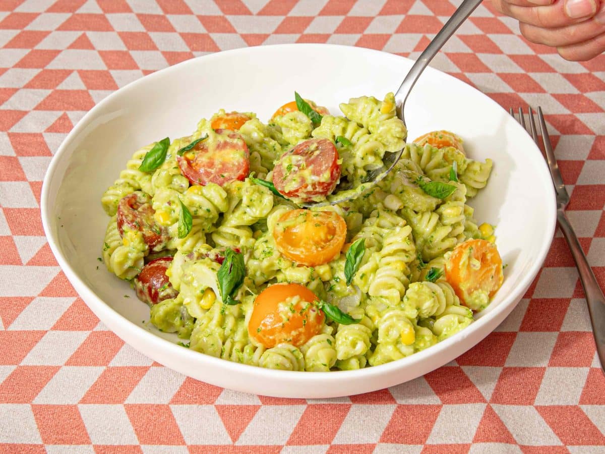 Creamy Avocado-Basil Pasta with Corn and Tomatoes