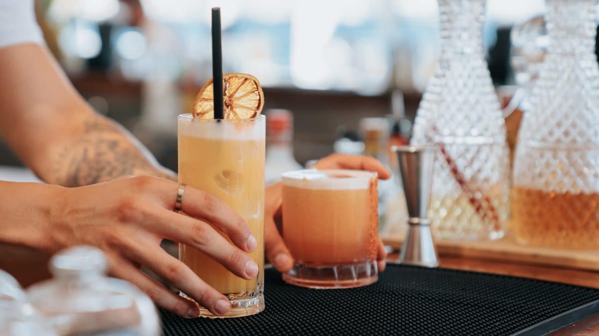 Why Your At-Home Cocktail Doesn't Taste The Same As From A Bar (And How To Fix It)