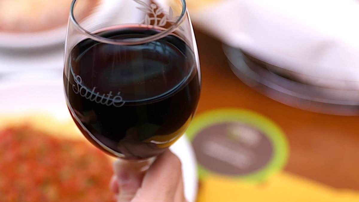 Olive Garden's Best Red Wine Comes Straight From Tuscany