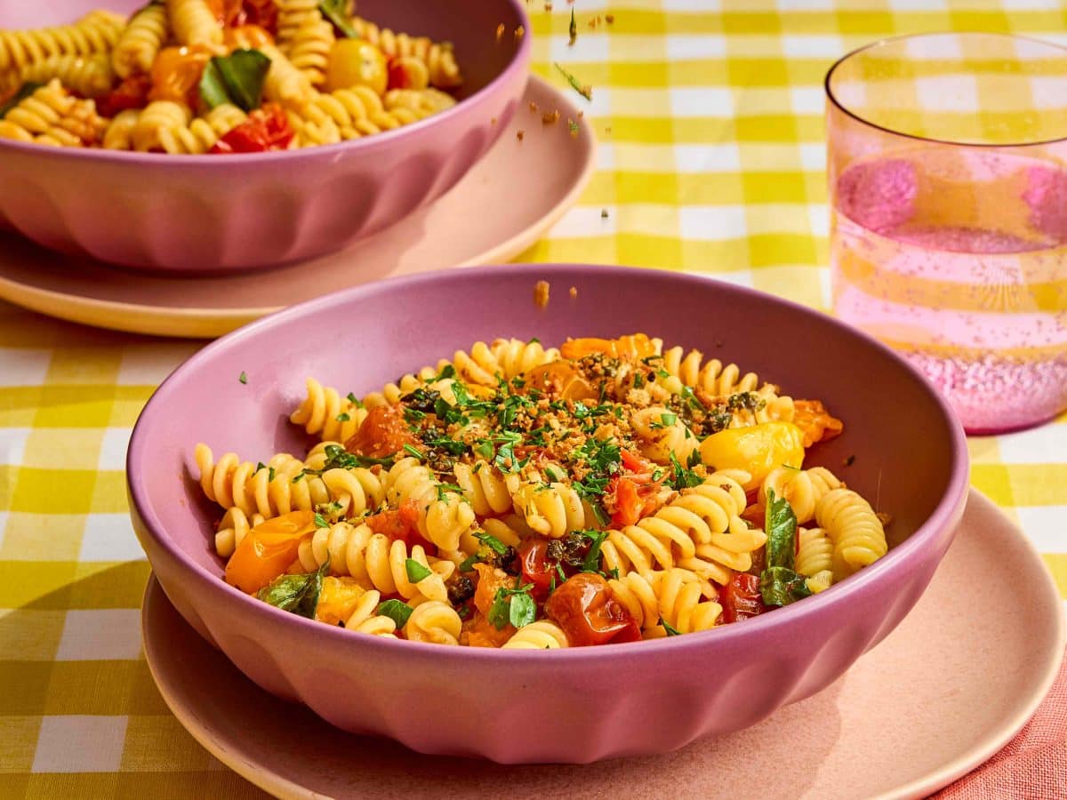 Lemony Pasta With Blistered Cherry Tomatoes and Crispy Caper Crumbs